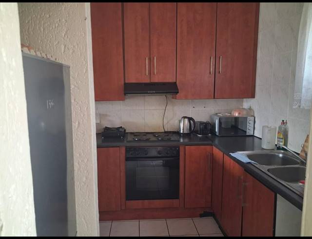2 BEDROOM TOWNHOUSE FOR SALE IN MULBARTON